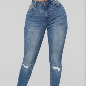Fashion Nova - Best View In Town Distress Jeans